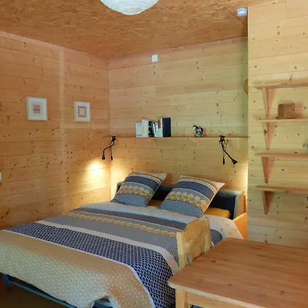 Gite Et Cabane Ecologiques 1000 Pailles Labastide-de-Virac Exterior photo