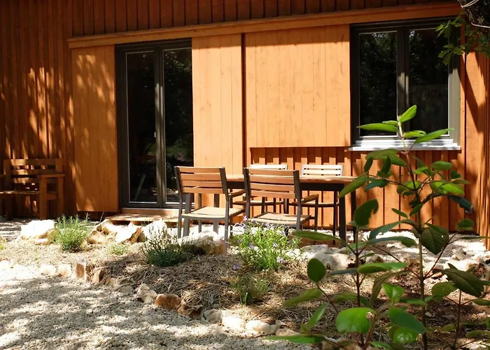 Gite Et Cabane Ecologiques 1000 Pailles
